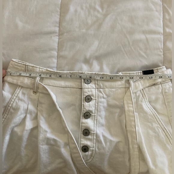 NWT Abercrombie and Fitch white paper bag short with tie belt. sz 31/12 - Picture 4 of 5